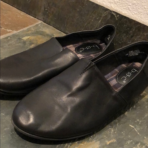 Flats - Picture 2 of 3